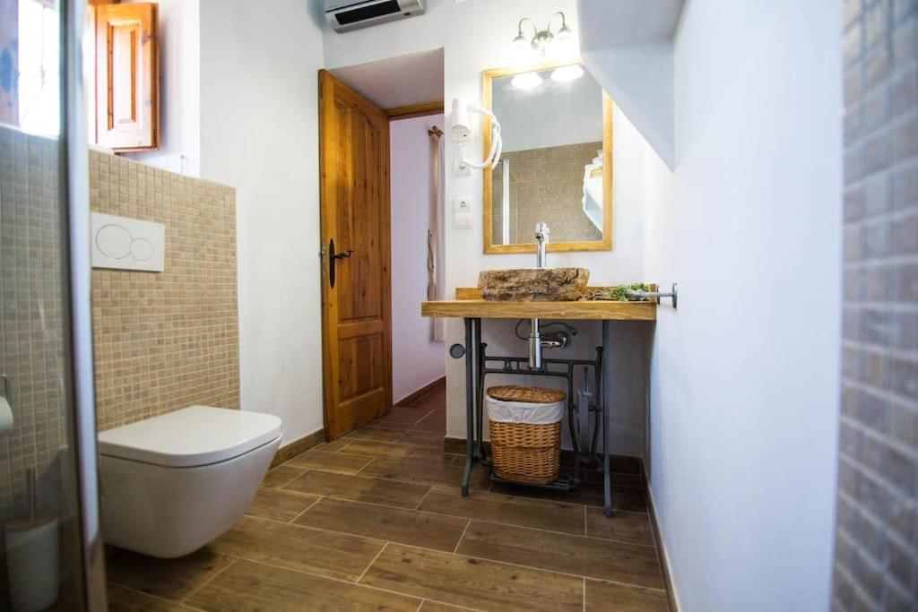 Casa Can Lluc Con Piscina, Jardin Y Vista Al Campo サン・ミゲル・デ・バランサット エクステリア 写真