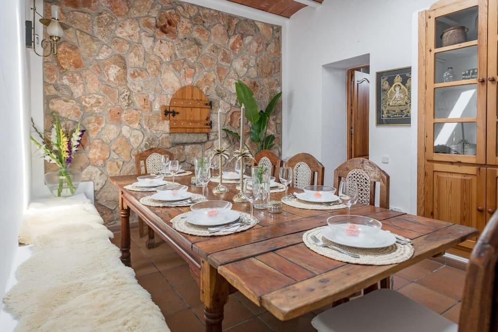 Casa Can Lluc Con Piscina, Jardin Y Vista Al Campo サン・ミゲル・デ・バランサット エクステリア 写真