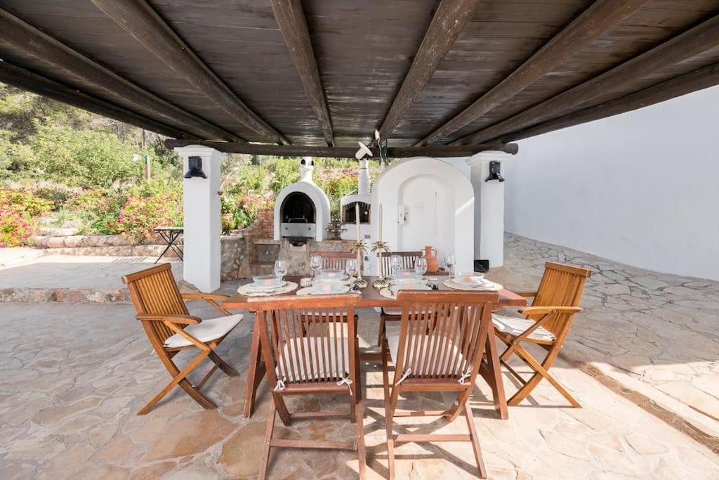 Casa Can Lluc Con Piscina, Jardin Y Vista Al Campo サン・ミゲル・デ・バランサット エクステリア 写真