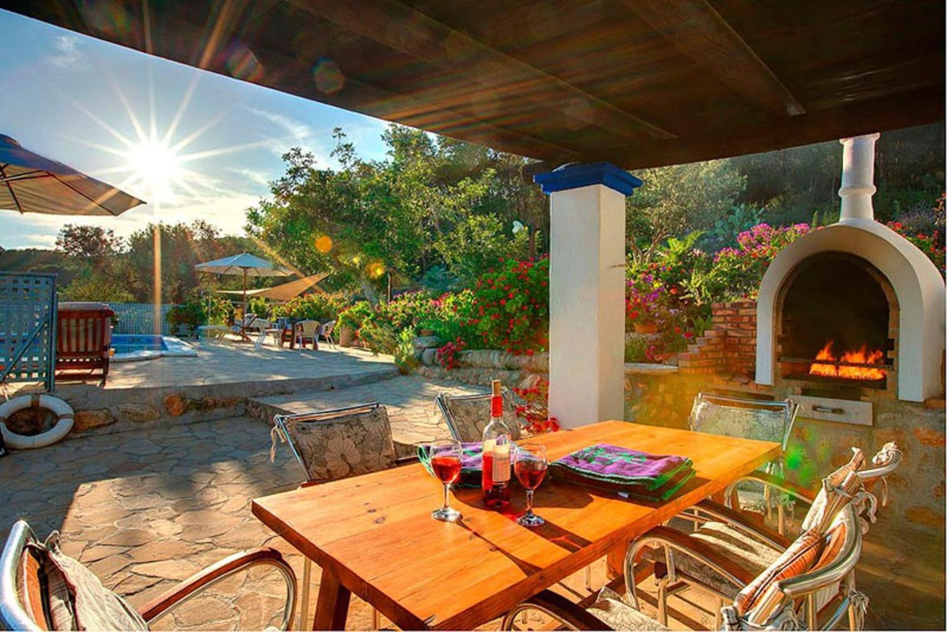 Casa Can Lluc Con Piscina, Jardin Y Vista Al Campo サン・ミゲル・デ・バランサット エクステリア 写真